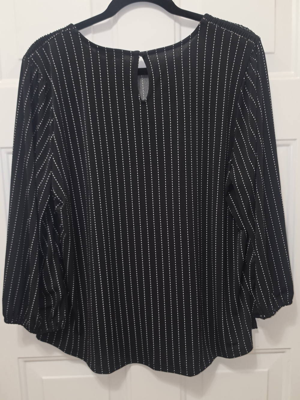 Adrianna Papell Black & White Pinstripe Blouse – Size XL - Picture 5 of 9